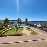 Lake Side Apart Hotel